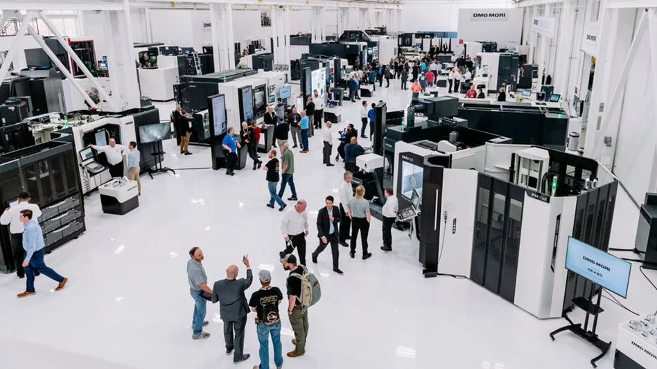 Visitors in the solutions center of DMG MORI USA’s headquarters in Hoffman Estates, Illinois, visiting the Chicago Innovation Days 2023.